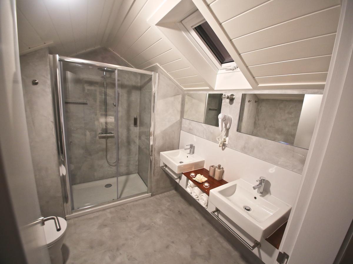 Manta Ray Lodge Horta  Ngoại thất bức ảnh